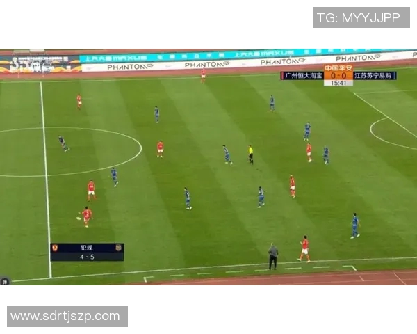 广州羽毛球队与南京羽毛球队赛后复盘分析比赛节奏与战术对比